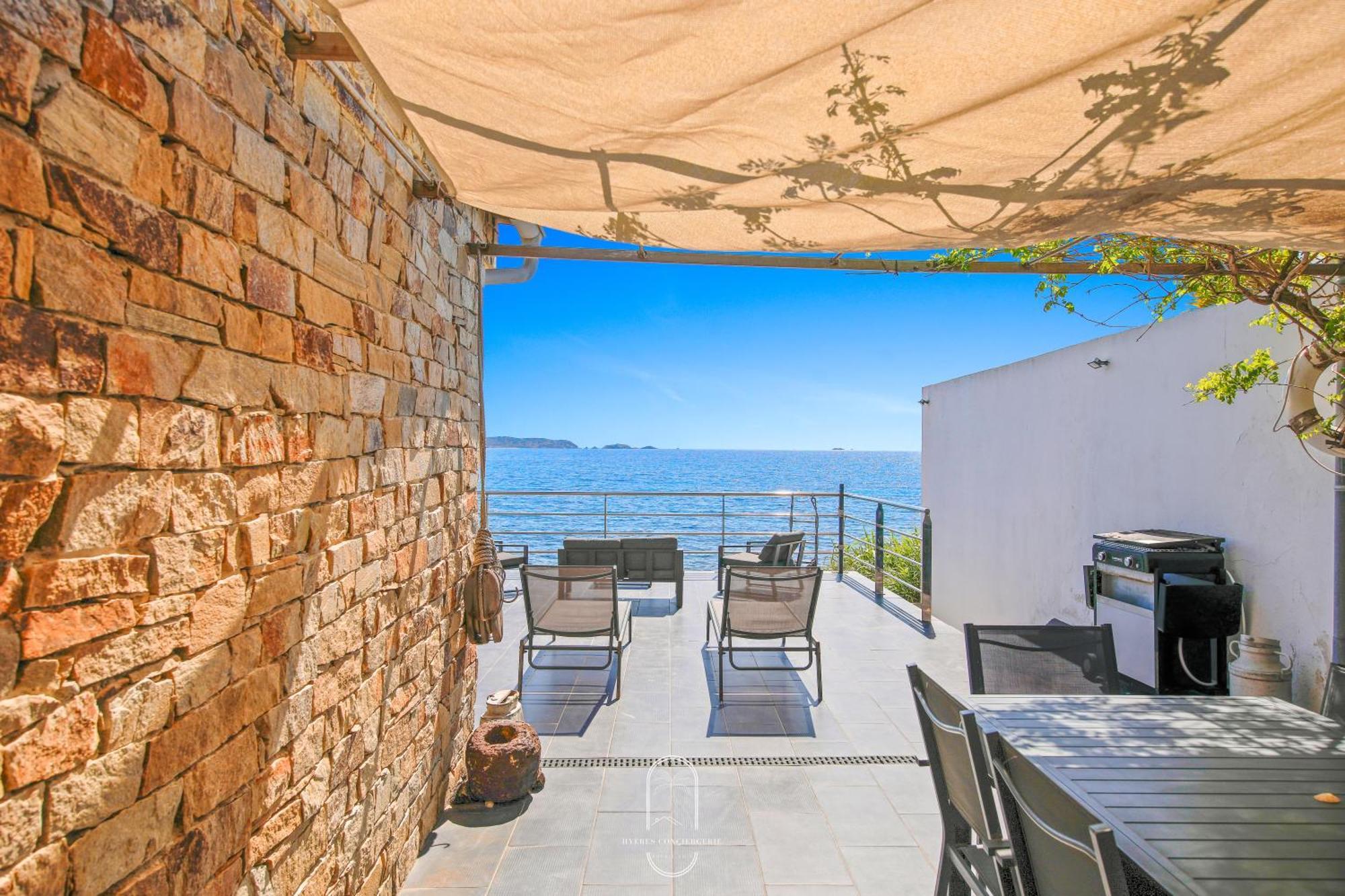 Maison Sur L'Eau-Hyeres-Almanarre-Parkings Clim Wifi By Hc Exteriér fotografie