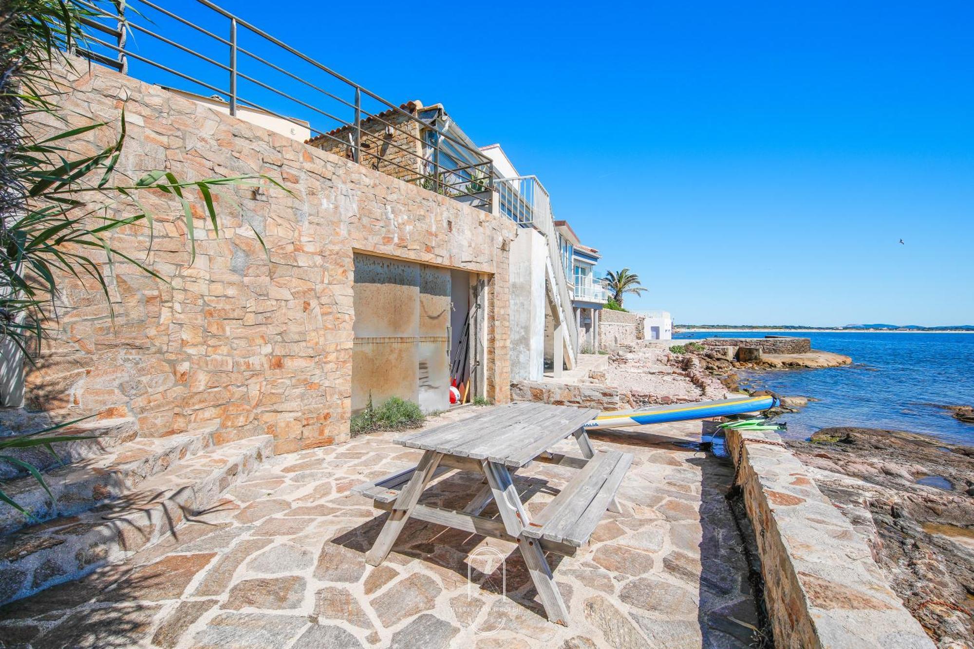 Maison Sur L'Eau-Hyeres-Almanarre-Parkings Clim Wifi By Hc Exteriér fotografie