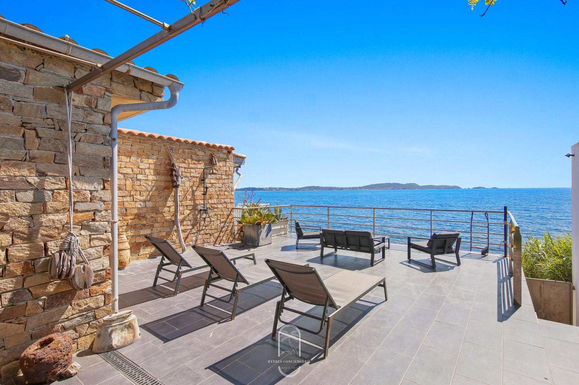 Maison Sur L'Eau-Hyeres-Almanarre-Parkings Clim Wifi By Hc Exteriér fotografie