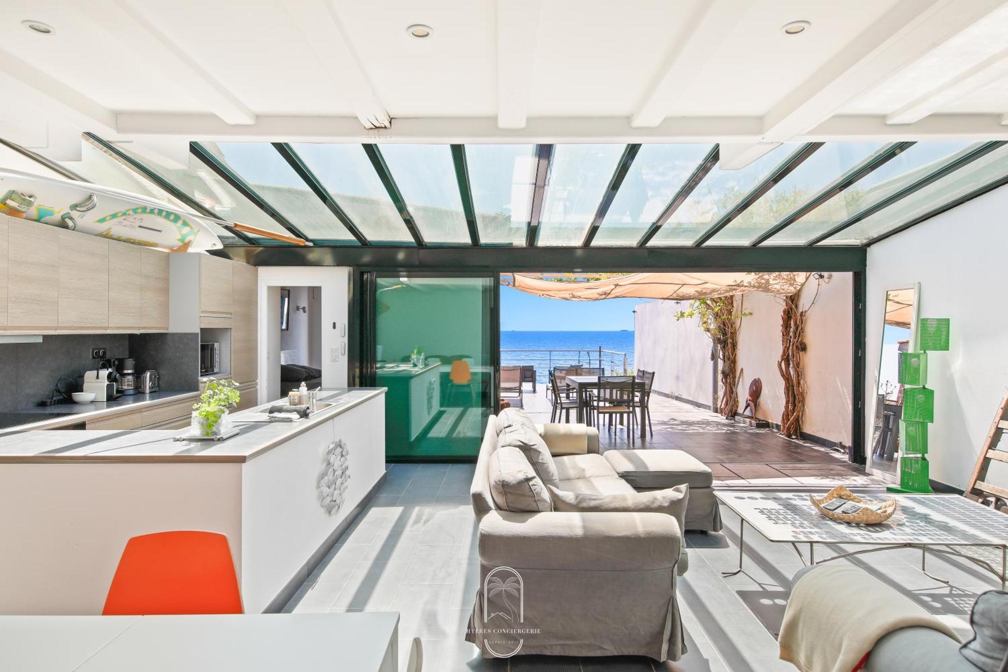 Maison Sur L'Eau-Hyeres-Almanarre-Parkings Clim Wifi By Hc Exteriér fotografie