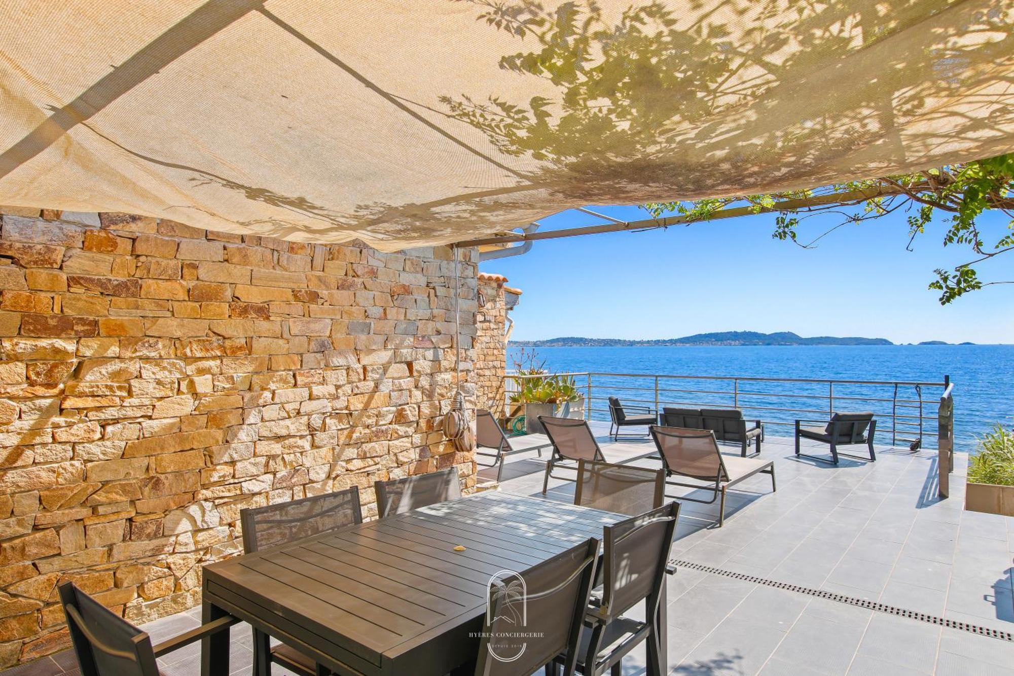 Maison Sur L'Eau-Hyeres-Almanarre-Parkings Clim Wifi By Hc Exteriér fotografie